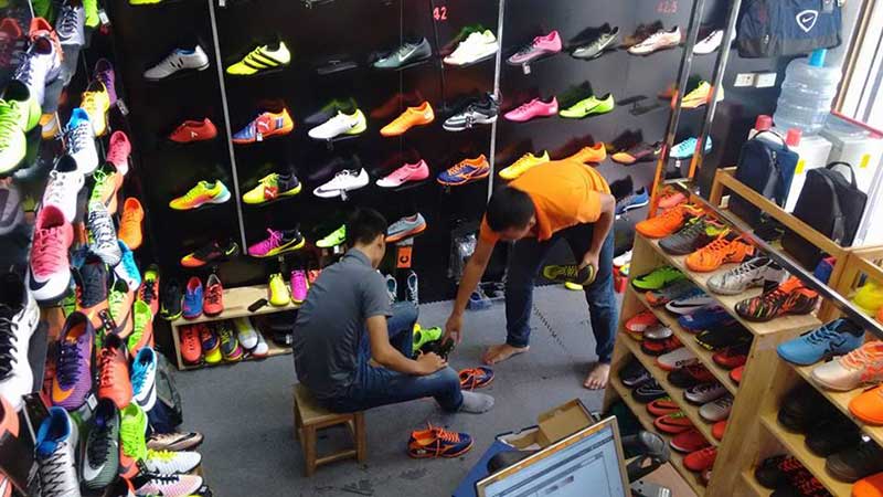 Shop giày đá bóng Hà Nội